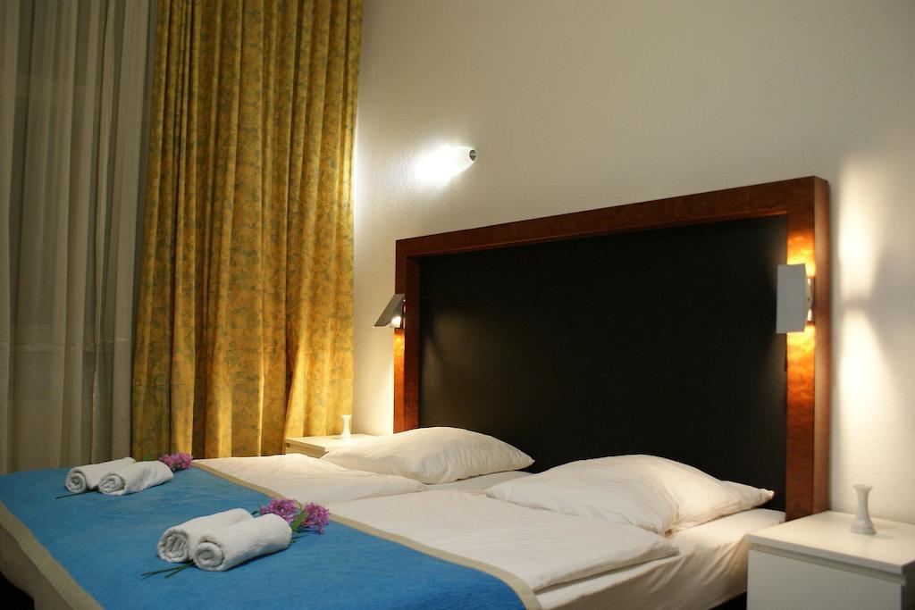 Hotel Garni Aaberna Berlín Habitación foto