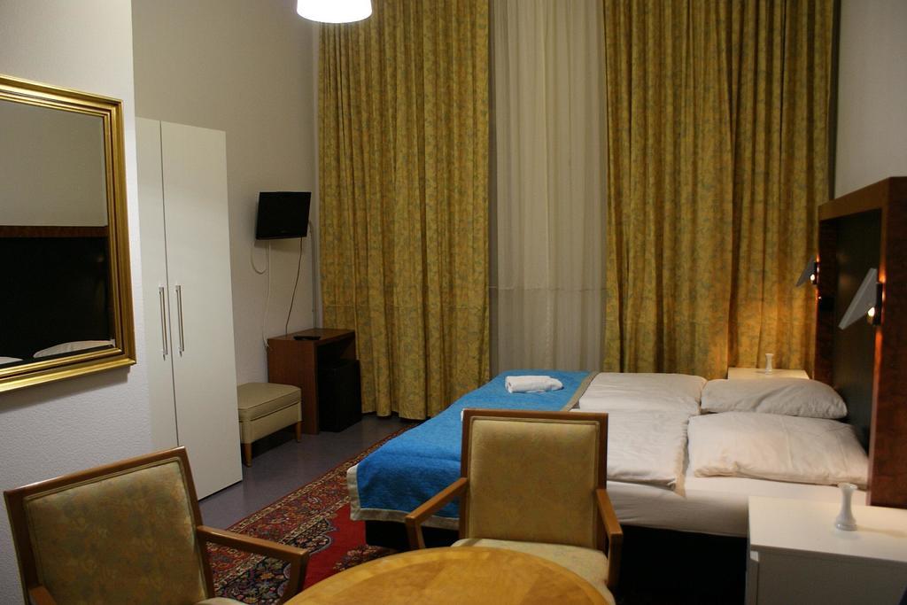 Hotel Garni Aaberna Berlín Habitación foto